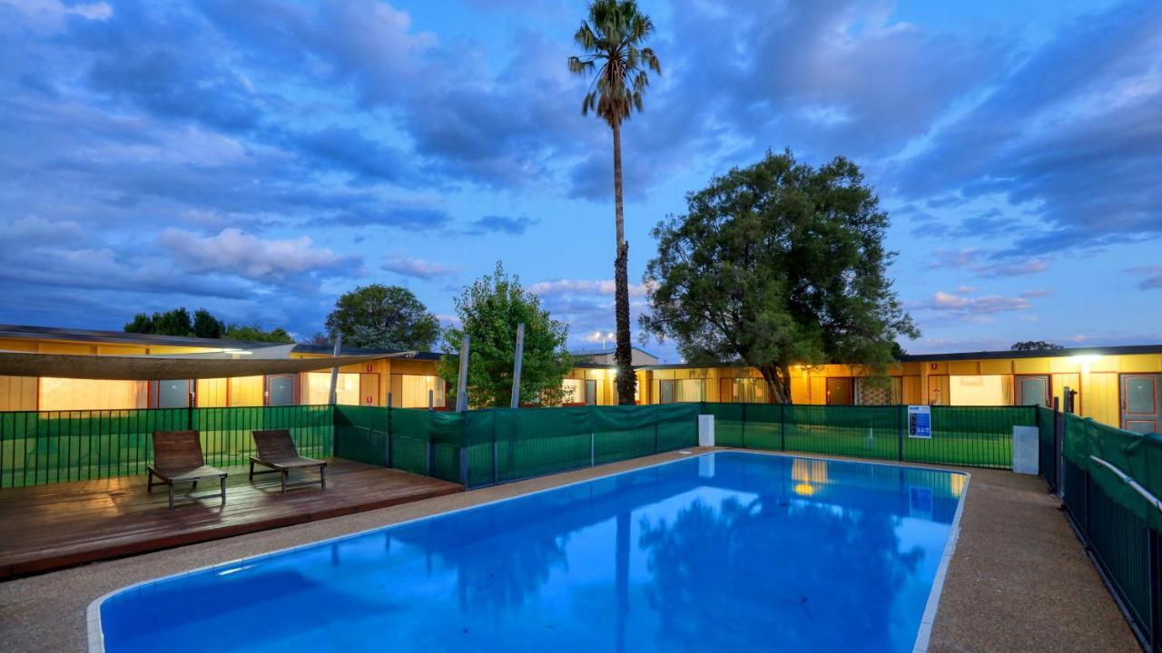Cootamundra Gardens Motel Luaran gambar