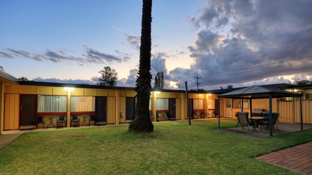 Cootamundra Gardens Motel Luaran gambar