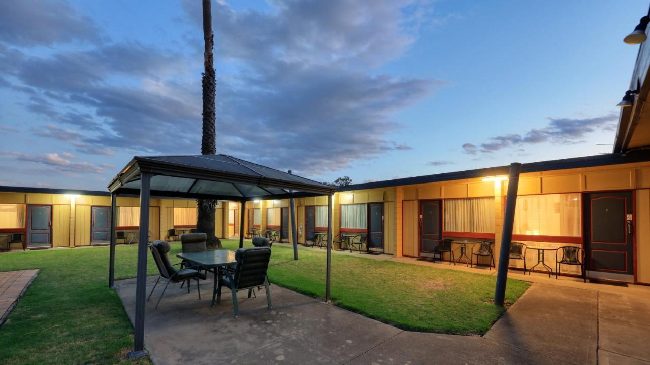Cootamundra Gardens Motel Luaran gambar